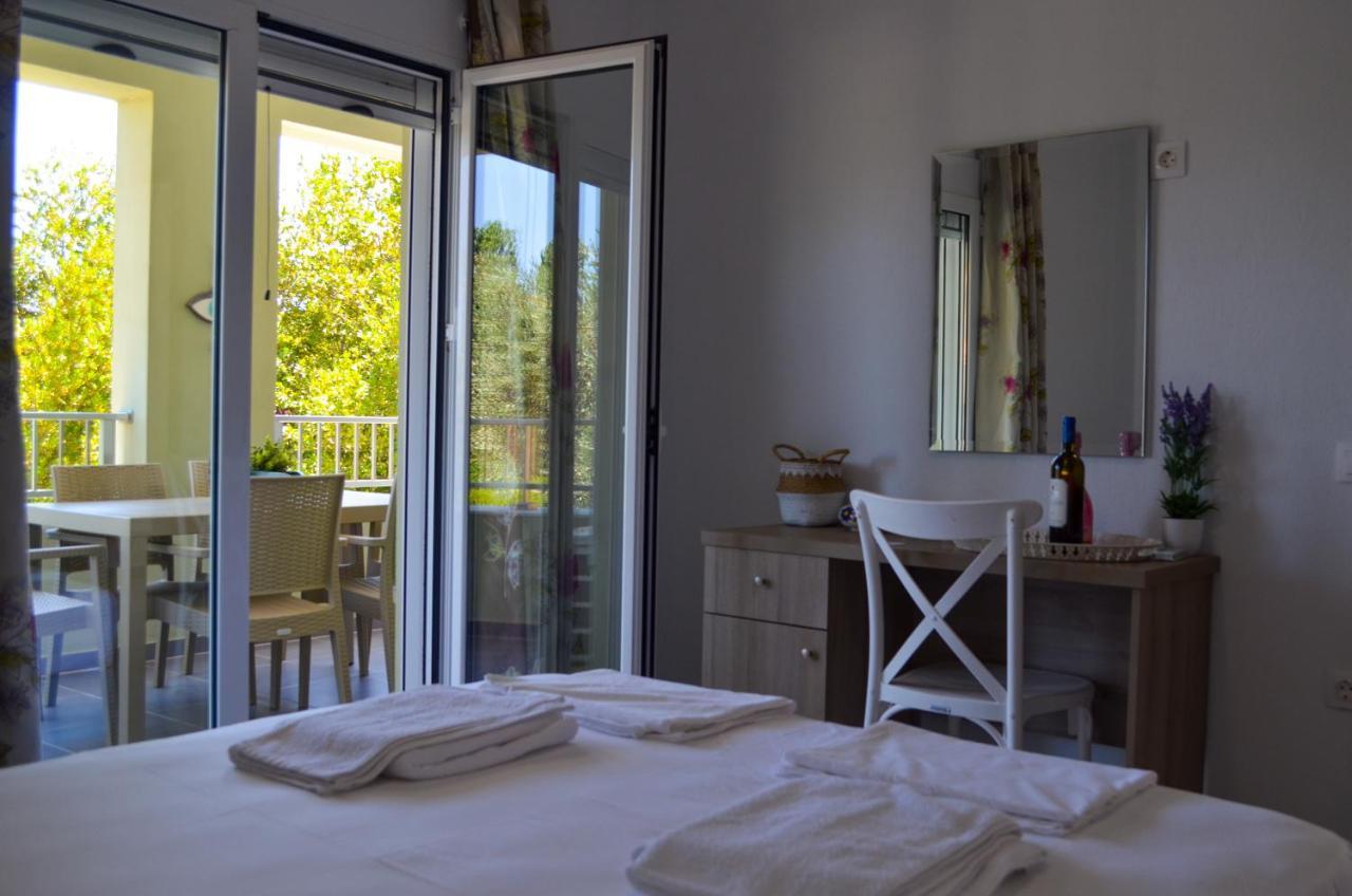 Villa Bloom Achladias Extérieur photo
